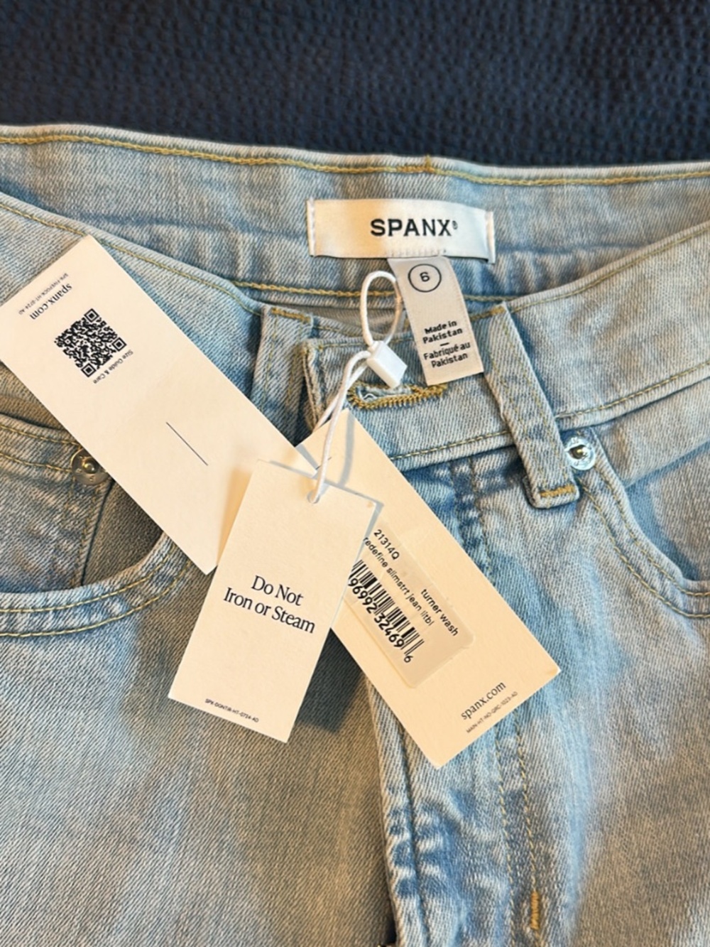 Spanx jeans - Picture 2 of 2